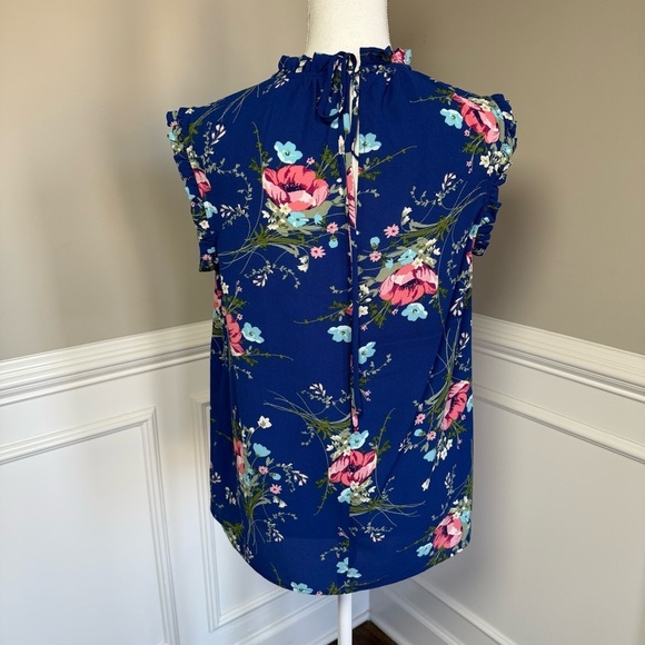 WAYF Blue Vibrant Floral Sleeveless Blouse Size Small - Picture 2 of 4